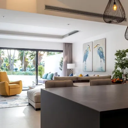 The Island, Estepona, Casa 6 Luxury Beachfront * Эстепона